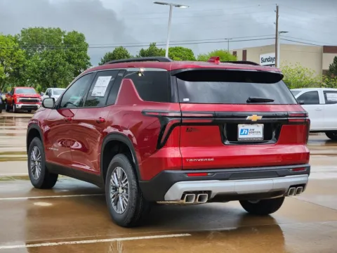 More photos of 2026 Chevrolet Traverse LT at Jim Norton Chevrolet, OK