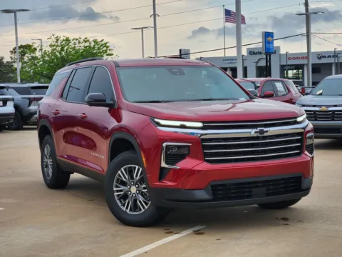 Red 2026 Chevrolet Traverse LT for sale in Broken Arrow, OK