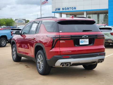 More photos of 2026 Chevrolet Traverse LT at Jim Norton Chevrolet, OK