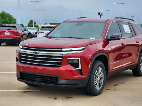 Photos of 2026 Chevrolet Traverse LT for sale in Broken Arrow, OK at Jim Norton Chevrolet