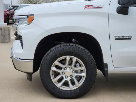 More photos of 2026 Chevrolet Silverado 1500 LT at Jim Norton Chevrolet, OK