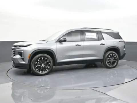 More photos of 2026 Chevrolet Traverse LT at Jim Norton Chevrolet, OK