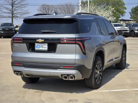More photos of 2026 Chevrolet Traverse LT at Jim Norton Chevrolet, OK