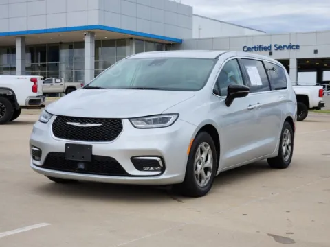 Another view of 2024 Chrysler Pacifica Limited for sale in Broken Arrow, OK at Jim Norton Chevrolet