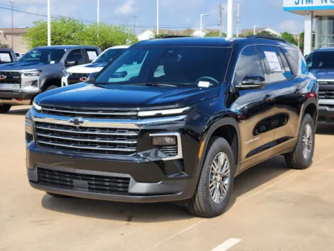 Photos of 2026 Chevrolet Traverse LT for sale in Broken Arrow, OK at Jim Norton Chevrolet