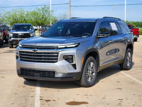 Photos of 2026 Chevrolet Traverse LT for sale in Broken Arrow, OK at Jim Norton Chevrolet