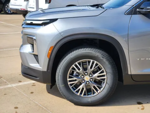 More photos of 2026 Chevrolet Traverse LT at Jim Norton Chevrolet, OK