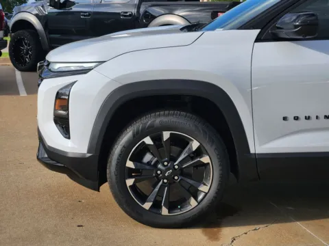 More photos of 2026 Chevrolet Equinox RS at Jim Norton Chevrolet, OK