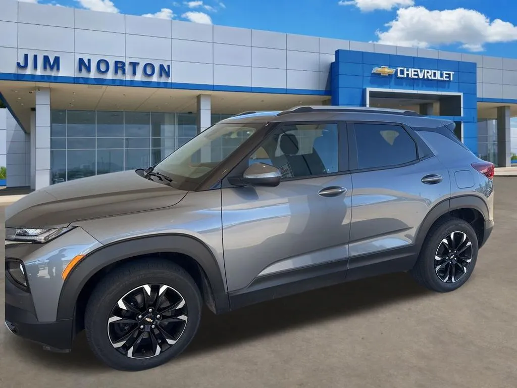 Gray 2022 Chevrolet TrailBlazer LT for sale in Broken Arrow, OK