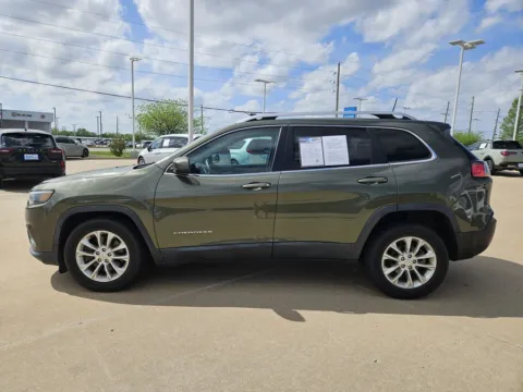 More photos of 2019 Jeep Cherokee Latitude at Jim Norton Chevrolet, OK