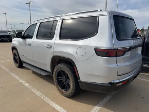More photos of 2022 Jeep Wagoneer Series II at Jim Norton Chevrolet, OK