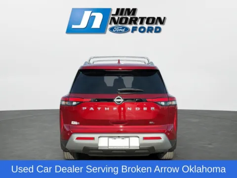 More photos of 2024 Nissan Pathfinder SL at Jim Norton Chevrolet, OK