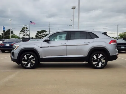 More photos of 2025 Volkswagen Atlas Cross Sport 2.0T SE w/Technology at Jim Norton Chevrolet, OK