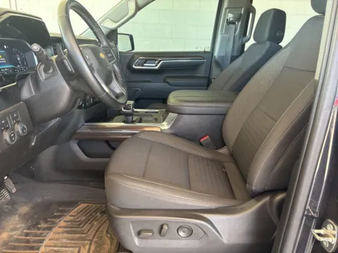 More photos of 2023 Chevrolet Silverado 1500 LT at Jim Norton Chevrolet, OK