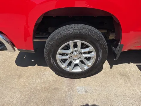 More photos of 2024 Chevrolet Silverado 1500 LT at Jim Norton Chevrolet, OK