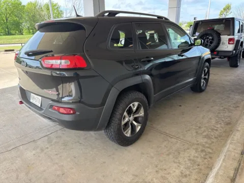 More photos of 2017 Jeep Cherokee Trailhawk at Jim Norton Chevrolet, OK