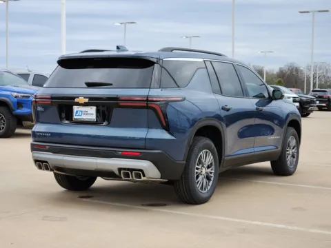 More photos of 2026 Chevrolet Traverse LT at Jim Norton Chevrolet, OK