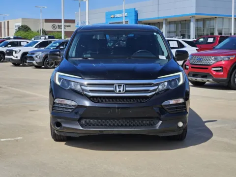 Photos of 2018 Honda Pilot EX-L for sale in Broken Arrow, OK at Jim Norton Chevrolet