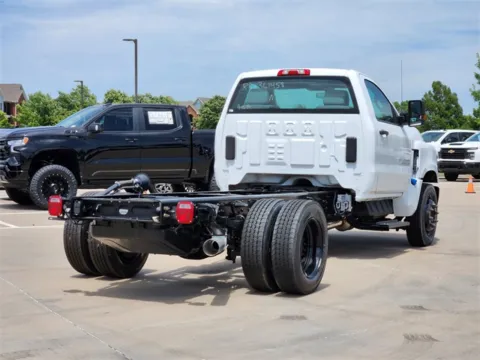 More photos of 2024 Chevrolet Silverado 4500HD Work Truck at Jim Norton Chevrolet, OK