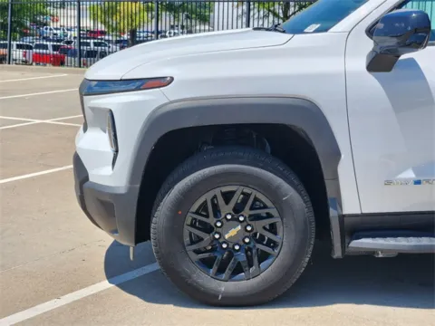 More photos of 2024 Chevrolet Silverado EV Work Truck at Jim Norton Chevrolet, OK