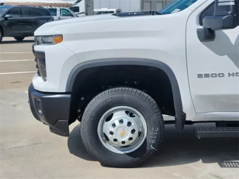 More photos of 2025 Chevrolet Silverado 3500HD Work Truck at Jim Norton Chevrolet, OK