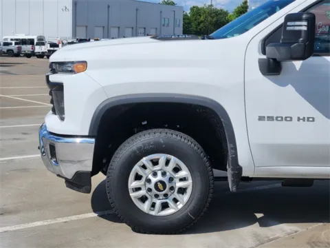 More photos of 2025 Chevrolet Silverado 2500HD Work Truck at Jim Norton Chevrolet, OK