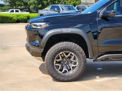 More photos of 2025 Chevrolet Colorado ZR2 at Jim Norton Chevrolet, OK