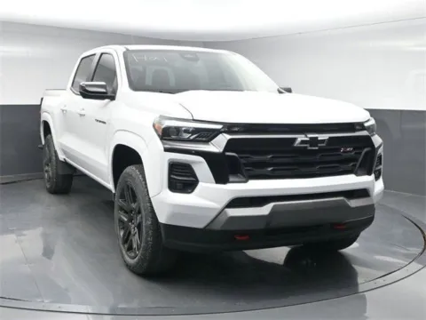 Photos of 2025 Chevrolet Colorado Z71 for sale in Broken Arrow, OK at Jim Norton Chevrolet
