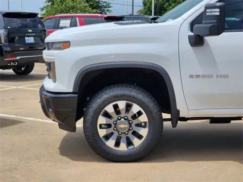 More photos of 2025 Chevrolet Silverado 2500HD Custom at Jim Norton Chevrolet, OK