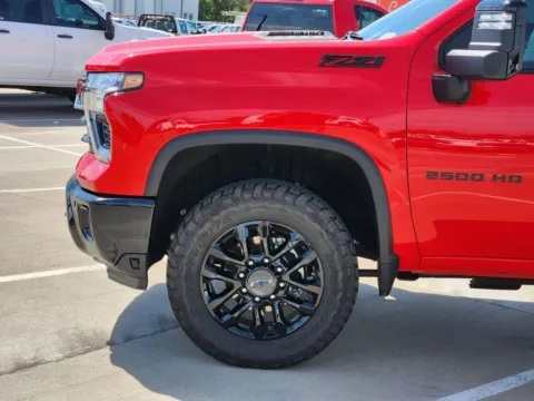 More photos of 2025 Chevrolet Silverado 2500HD LT at Jim Norton Chevrolet, OK