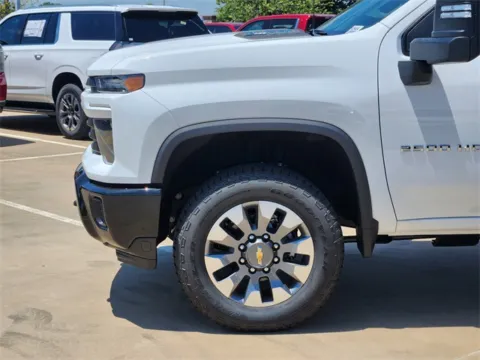 More photos of 2025 Chevrolet Silverado 2500HD Custom at Jim Norton Chevrolet, OK