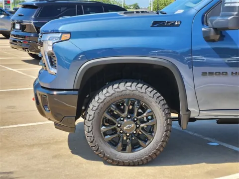 More photos of 2025 Chevrolet Silverado 2500HD LT at Jim Norton Chevrolet, OK