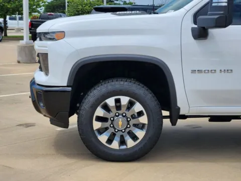More photos of 2025 Chevrolet Silverado 2500HD Custom at Jim Norton Chevrolet, OK