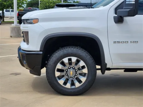 More photos of 2025 Chevrolet Silverado 2500HD Custom at Jim Norton Chevrolet, OK