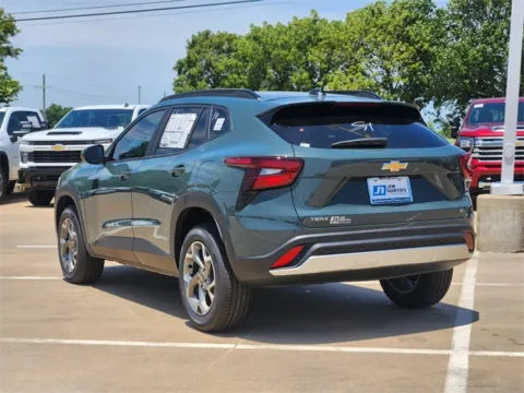 More photos of 2025 Chevrolet Trax LT at Jim Norton Chevrolet, OK