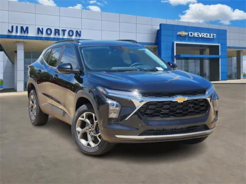 Black 2025 Chevrolet Trax LT for sale in Broken Arrow, OK