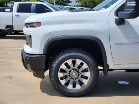 More photos of 2025 Chevrolet Silverado 2500HD Custom at Jim Norton Chevrolet, OK