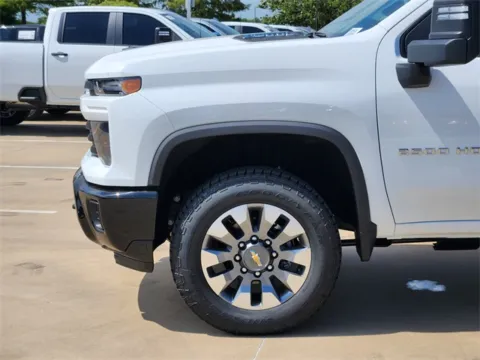 More photos of 2025 Chevrolet Silverado 2500HD Custom at Jim Norton Chevrolet, OK