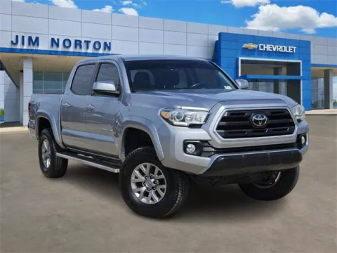 Silver 2018 Toyota Tacoma SR5 for sale in Broken Arrow, OK