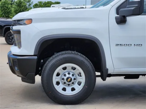 More photos of 2025 Chevrolet Silverado 2500HD Work Truck at Jim Norton Chevrolet, OK