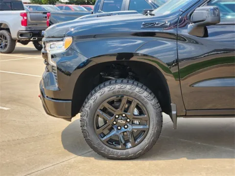 More photos of 2025 Chevrolet Silverado 1500 LT Trail Boss at Jim Norton Chevrolet, OK