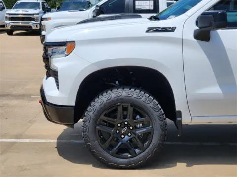More photos of 2025 Chevrolet Silverado 1500 LT Trail Boss at Jim Norton Chevrolet, OK