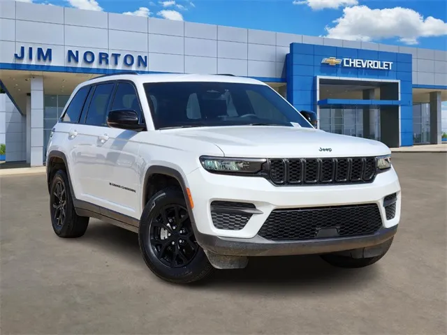 White 2024 Jeep Grand Cherokee Altitude for sale in Broken Arrow, OK