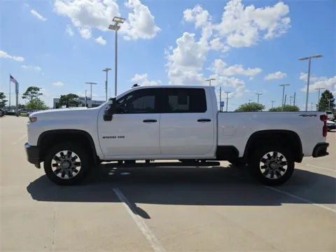 More photos of 2023 Chevrolet Silverado 2500HD Custom at Jim Norton Chevrolet, OK