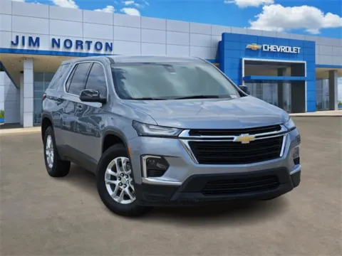 Gray 2023 Chevrolet Traverse LS for sale in Broken Arrow, OK