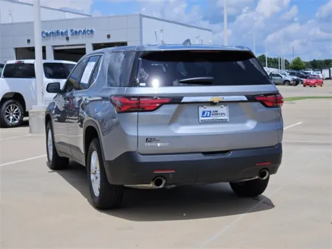 More photos of 2023 Chevrolet Traverse LS at Jim Norton Chevrolet, OK
