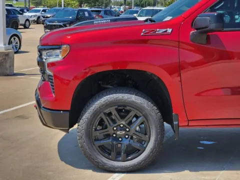 More photos of 2025 Chevrolet Silverado 1500 LT Trail Boss at Jim Norton Chevrolet, OK