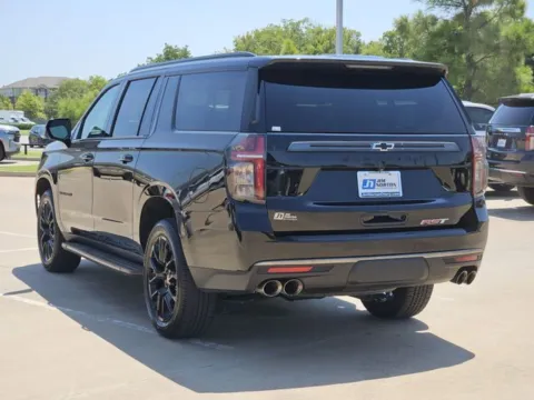 More photos of 2022 Chevrolet Suburban RST at Jim Norton Chevrolet, OK
