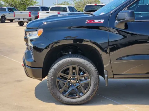 More photos of 2025 Chevrolet Silverado 1500 LT Trail Boss at Jim Norton Chevrolet, OK