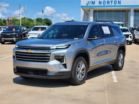 Photos of 2025 Chevrolet Traverse LT for sale in Broken Arrow, OK at Jim Norton Chevrolet